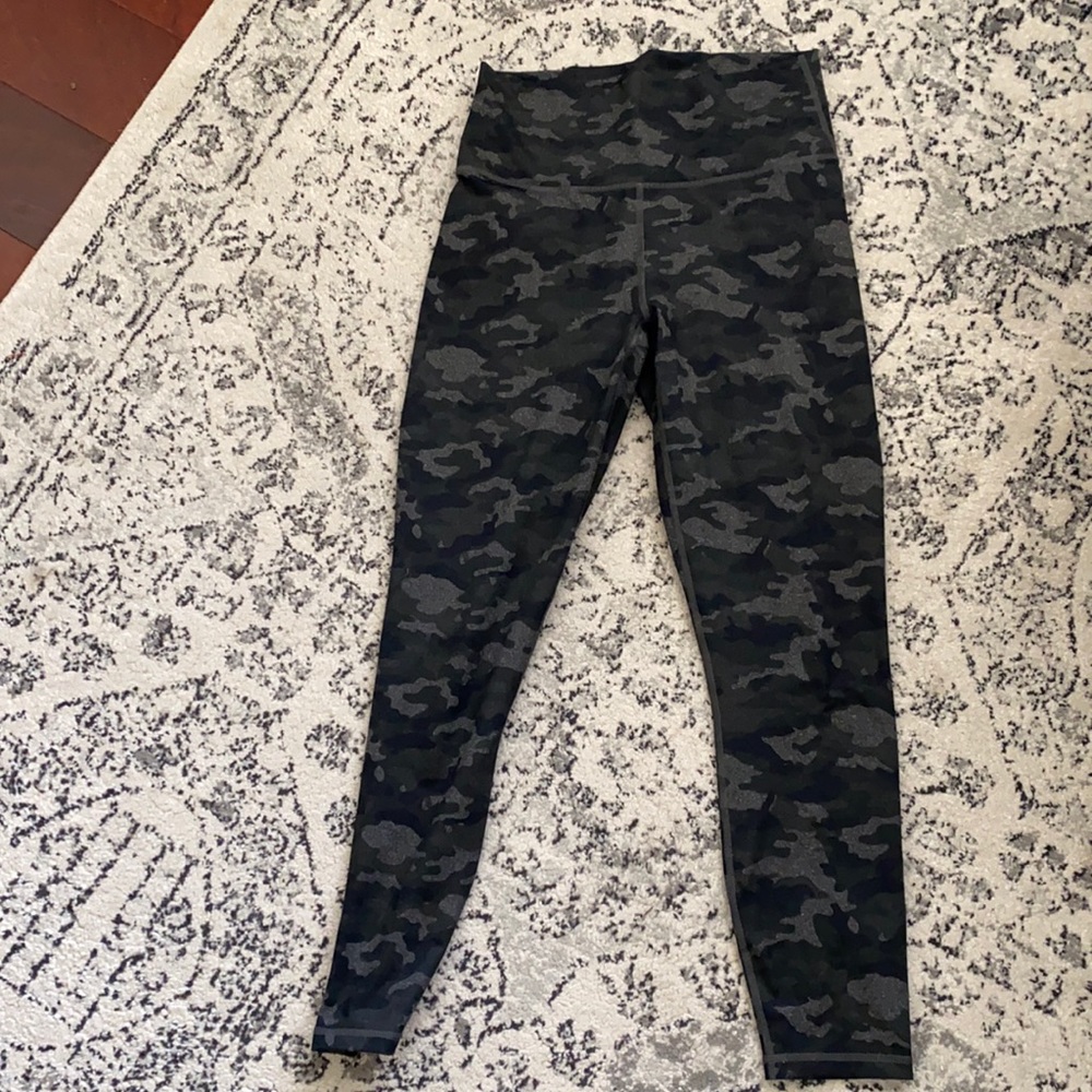Fabletics camo leggings